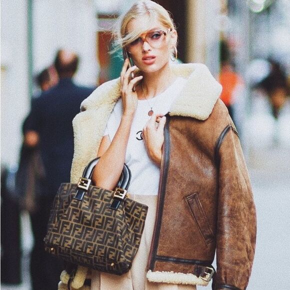 FENDI Vintage FF Zucca Tote Bag - Picture 2 of 16